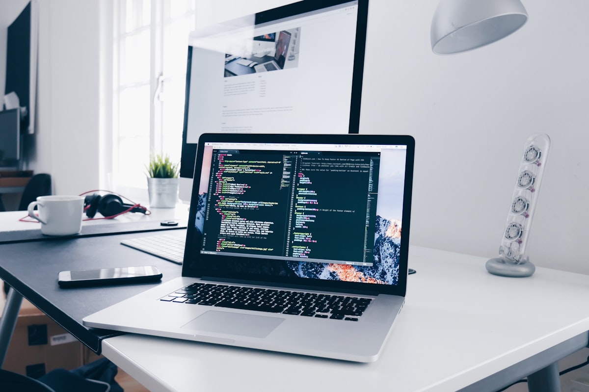 Hỗ trợ bảo trì Python dài hạn
